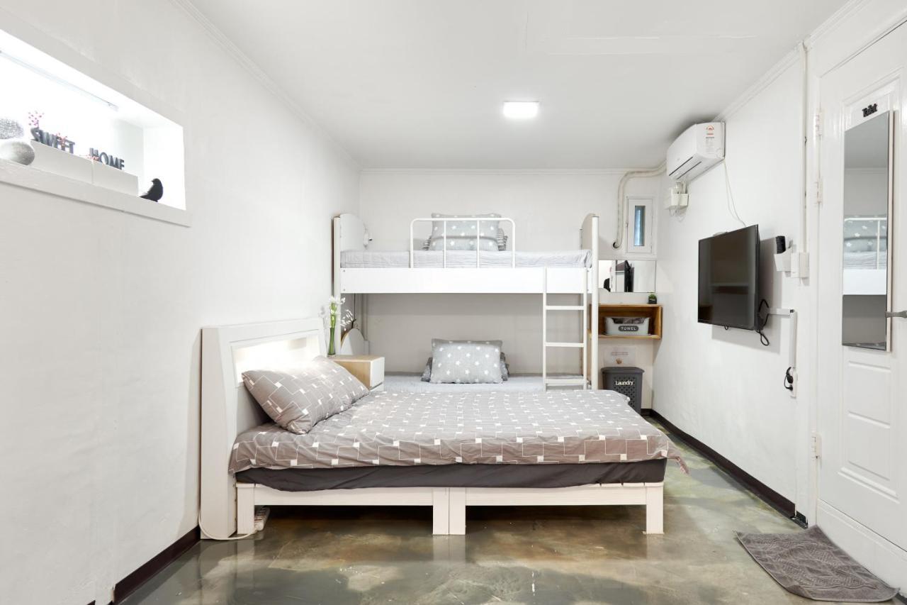 Jun Guesthouse Seul Exterior foto